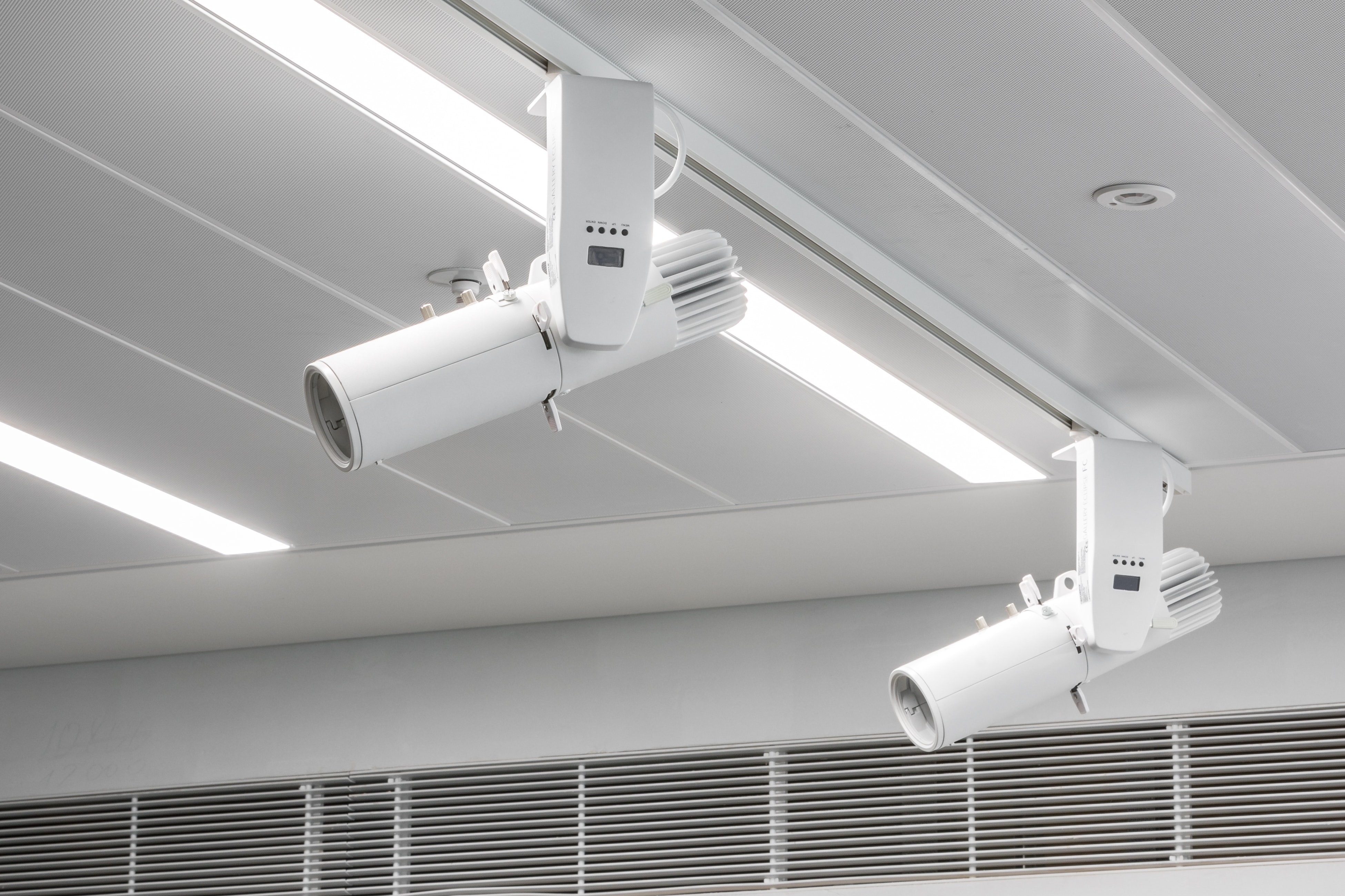 Brack-Lrg-330-Com (36)-min.jpg