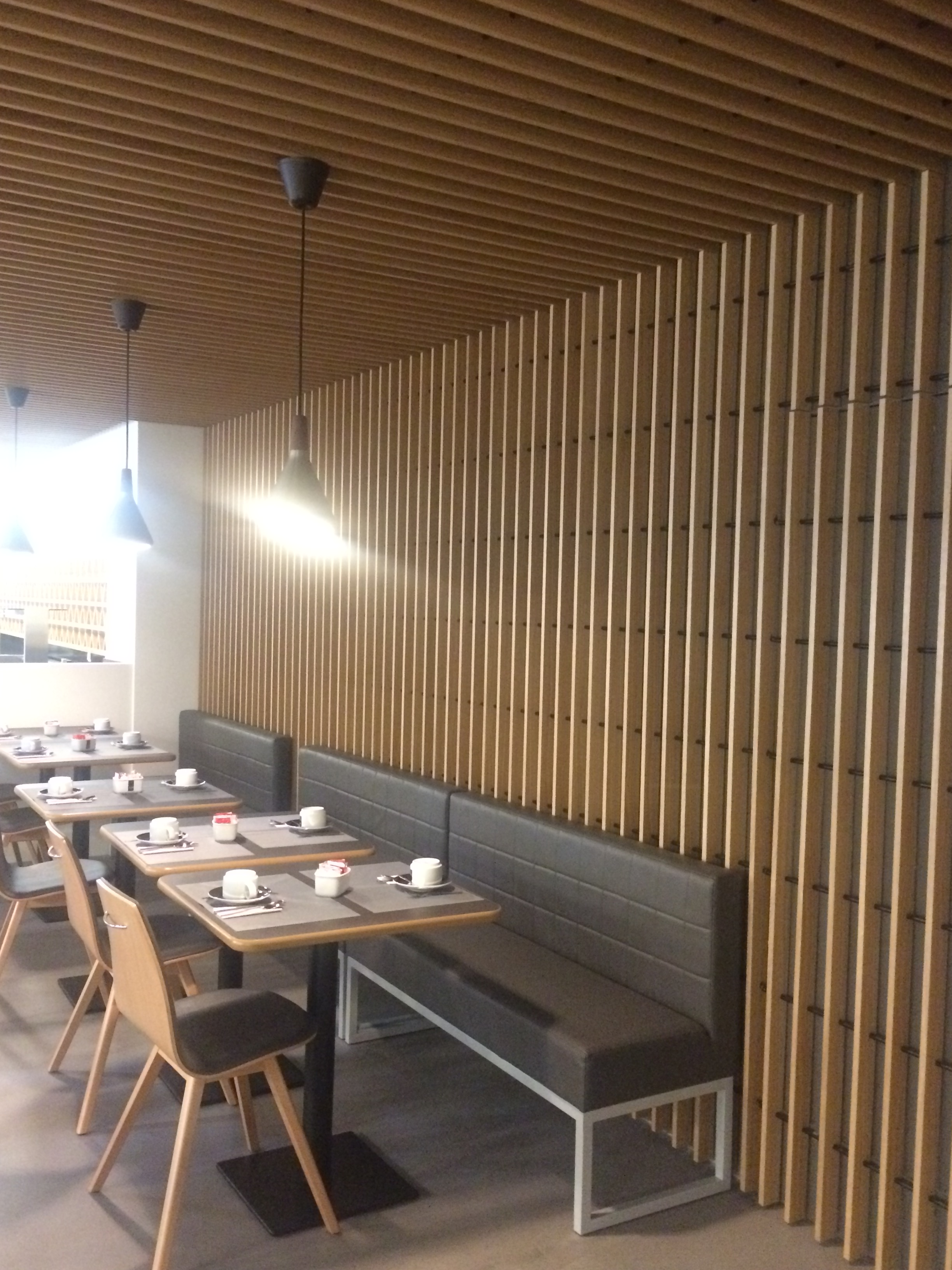 Abgehängte Holzdecken